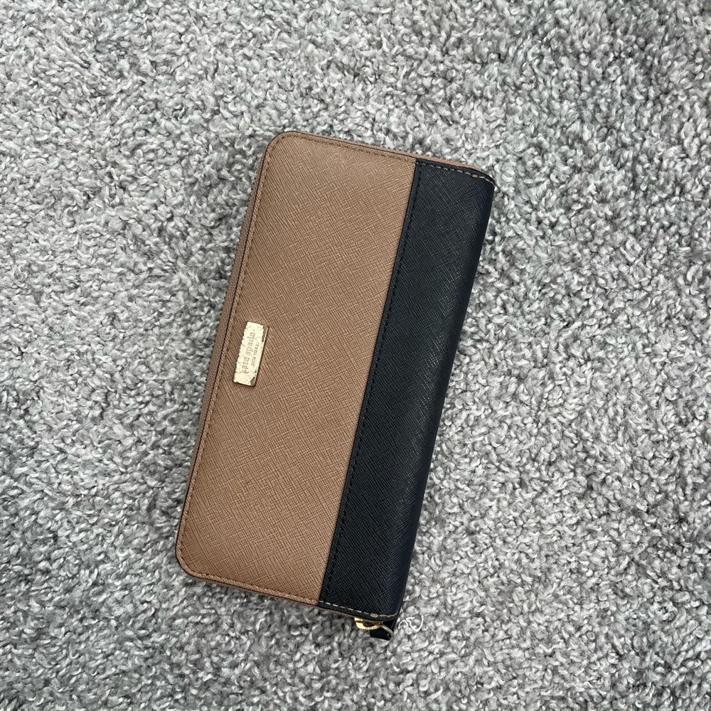 Two toned Kate Spade Wallet